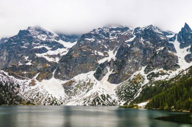 Göl Morskie Oko deniz gözü, Zakopane, Polonya, Yüksek Tatras peyzaj.