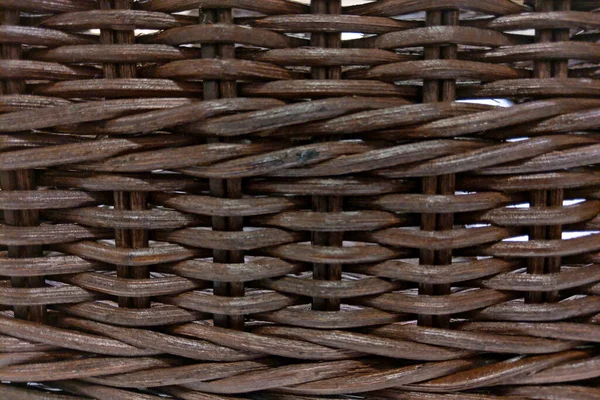 Close up view of a wicker basket. Background, texture, selective focus. — Stock Photo, Image