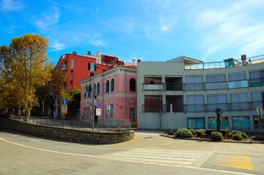 Koper, Slovenya, 26 Eylül 2019: Koper kentindeki eski binalar