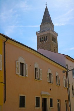 Koper, Slovenya, 26 Eylül 2019: Koper kentindeki eski binalar