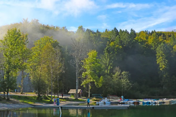 Άποψη Της Γραφικής Λίμνης Bohinj Που Βρίσκεται Εντός Της Κοιλάδας — Φωτογραφία Αρχείου