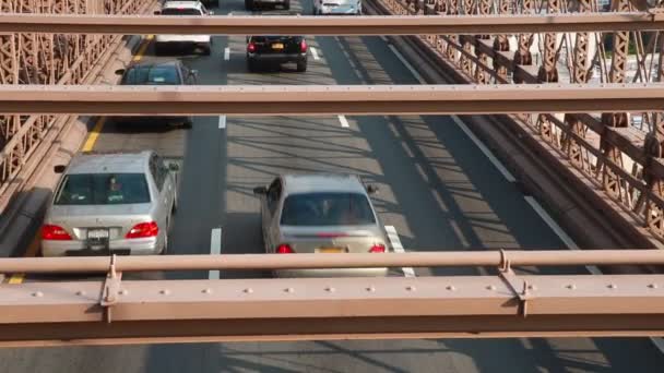 Schöne Aussicht Auf Die Brooklyn Bridge Mit Fahrenden Autos New — Stockvideo