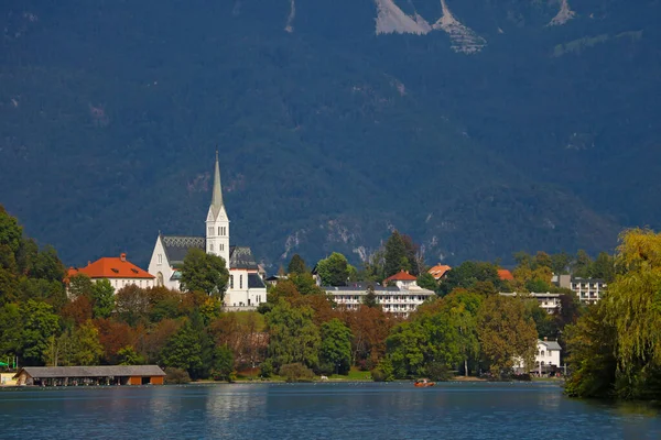 Bela Vista Lago Bled Com Igreja Peregrinação Assunção Maria Uma — Fotografia de Stock