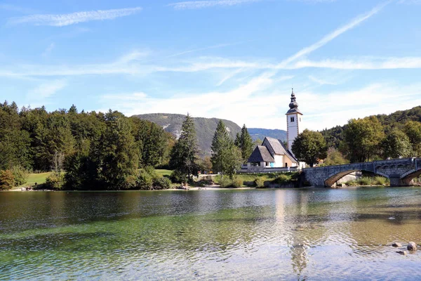 Slovenya Nın Bohinj Gölünde Kristal Berrak — Stok fotoğraf