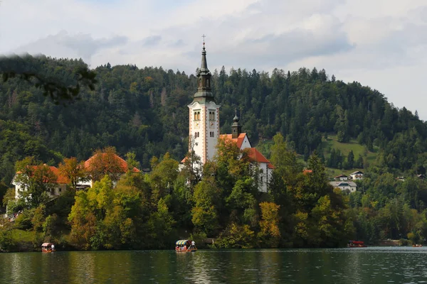 Bled Lake Slovinsku Kostelem Slovinsko Top Romantická Destinace — Stock fotografie