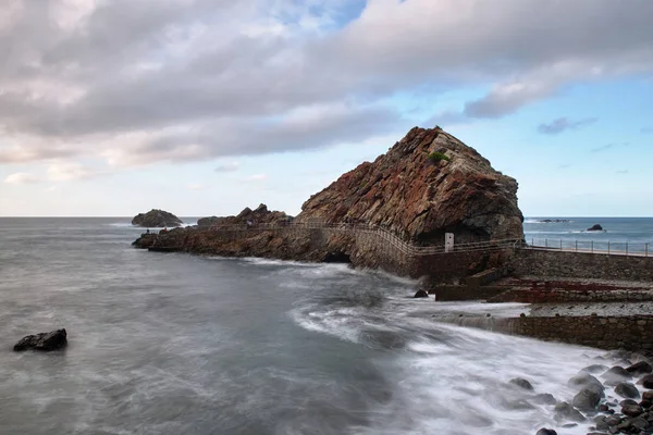 Skalnaté Pobřeží Taganany Formací Los Roques Anaga Severovýchodní Pobřeží Tenerife — Stock fotografie