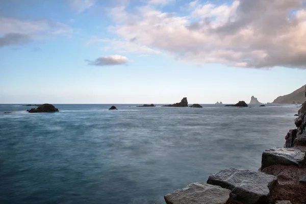 Rotsachtige Kust Van Taganana Met Formaties Van Los Roques Anaga — Stockfoto