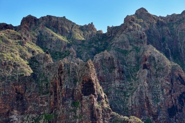Dağ peyzaj tropikal ada Tenerife, Kanarya İspanya. Gorge trekking görünümünden Masca Vadisi.