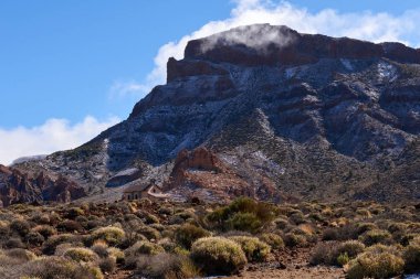 Teide Milli Parkı. Roques de Garcia, İspanya.
