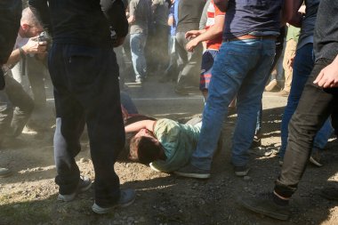 Lelo burti, Shukhuti top için Paskalya Savaşı, Gürcü Rugby