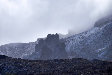 Teides Milli Parkı'nda kar.