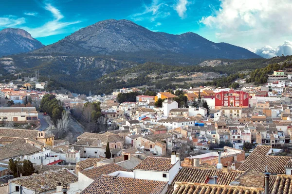 Vista Aérea Del Paisaje Urbano Antiguo Contra Cielo Idílico Cordillera —  Fotos de Stock