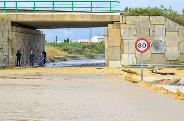 Murcia, İspanya, 13 Eylül 2019: 13 Eylül'de İspanya'nın Murcia kentinde sağanak yağmurun yol açtığı sel ve hasarlar — Stok fotoğraf