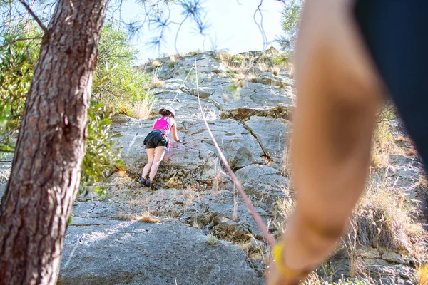 Deportista Montañista Actividad Física Campo Deportes Riesgosos Montañismo Escalada Con —  Fotos de Stock