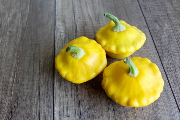 Small Decorative Yellow Eggplant Squash — Stock Photo, Image