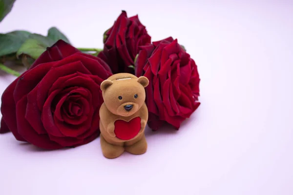 Rosas Fundo Rosa Buquê Rosas Vermelhas Dia Dos Namorados Feliz — Fotografia de Stock