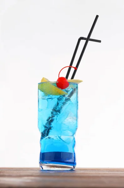 Cold Alcohol Cocktail Grenadine Lemon Blue Lagoon — Stock Photo, Image