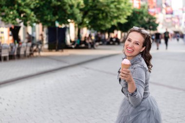 Yaz dondurma mutluluk.