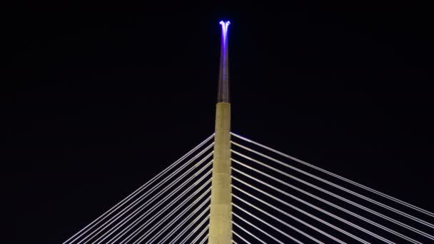 桥塔的夜间时间推移 改变颜色 — 图库视频影像