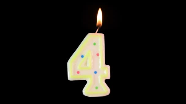 蜡蜡烛4号的形状烧伤 一个很好的除了你的生日视频 — 图库视频影像