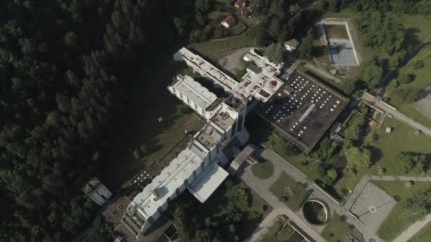 Hotel Abbandonato Architettura Modernista Aereo Drone Approccio Classico — Video Stock