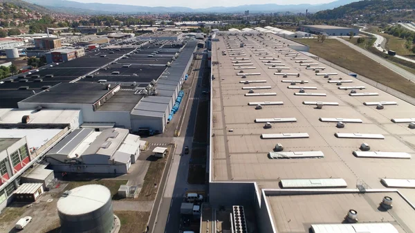 Toit Entrepôt Usine Bas Dessus Tir Drone Photos De Stock Libres De Droits