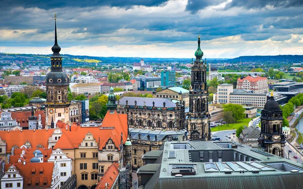 驚くべき都市のドイツのドレスデン ヨーロッパの歴史的中心と素晴らしさ — ストック写真