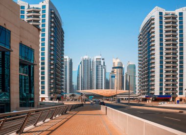 Dubai Yat Limanı genel bakış. şehir manzarası.