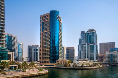 Dubai Yat Limanı genel bakış. şehir manzarası.