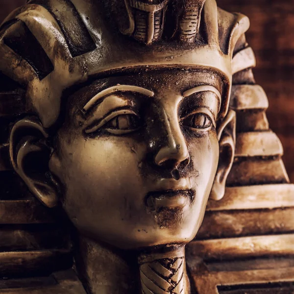 Πέτρα Φαραώ Tutankhamen Μάσκα Σκούρο Φόντο — Φωτογραφία Αρχείου