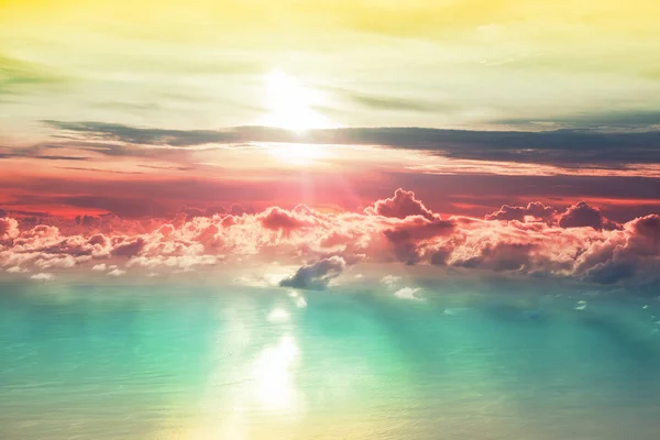 Kreatif Langit Berawan Latar Belakang Dengan Matahari Langit Fantasi — Stok Foto