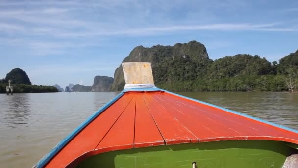 Viagem Barco Para Ilhas Tropicais Phuket Krabi Tailândia Montanhas Verdes — Vídeo de Stock