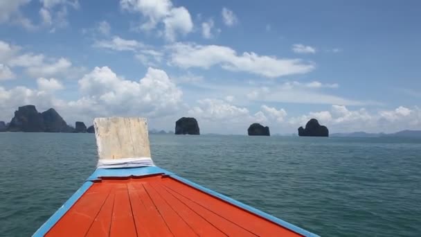 Bootsfahrt Tropischen Inseln Von Phuket Krabi Thailand Grüne Berge Und — Stockvideo