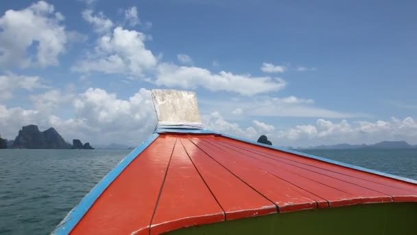 Viaje Barco Las Islas Tropicales Desde Phuket Krabi Tailandia Montañas — Vídeo de stock