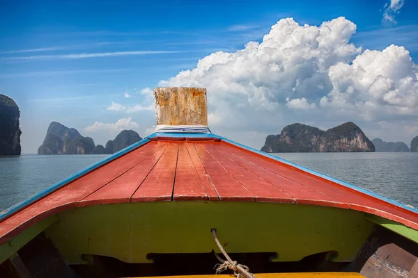 Bootsfahrt Tropischen Inseln Von Phuket Krabi Thailand Grüne Berge Und — Stockfoto