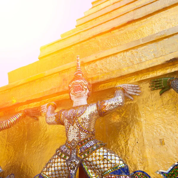 Buda Gigante Grande Palácio Bangkok Tailândia — Fotografia de Stock
