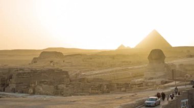 Mısır Kahire - Giza. Piramitlerin genel görünümü