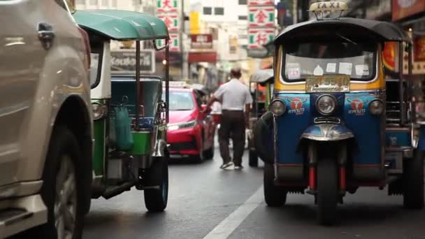 Bangkok Tajlandia Dec 2018 Samochody Sklepów Przy Yaowarat Road Chinatown — Wideo stockowe