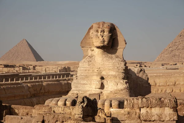 Büyük Sfenks ve Kufu, Giza, Mısır Piramidi