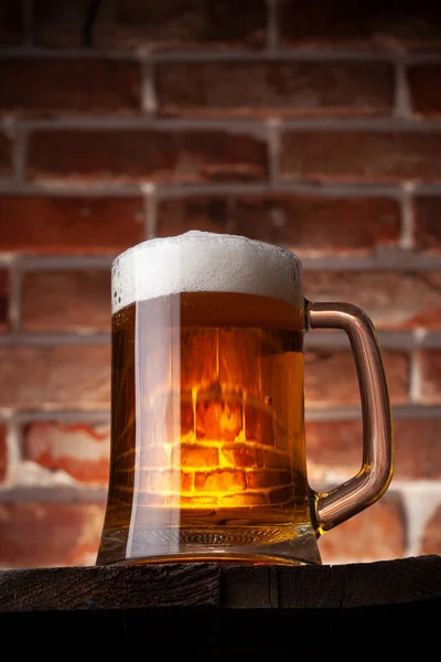 Mug Beer Red Brick Wall Background — Stock Photo, Image