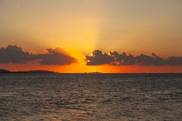 Sunrise over the red sea — Stock Photo, Image