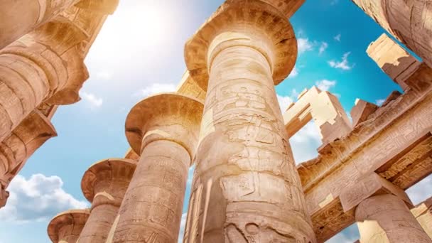 古代テベスのカルナック神殿のグレートハイポスタイルホールと雲 ルクソール エジプト — ストック動画