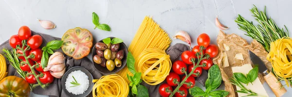 Ingredientes Comida Italiana Fondo Cocina Con Pasta Aceite Oliva Queso — Foto de Stock