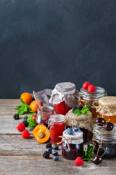 Comida Bebida Conceito Outono Colheita Verão Sortimento Bagas Sazonais Doces — Fotografia de Stock