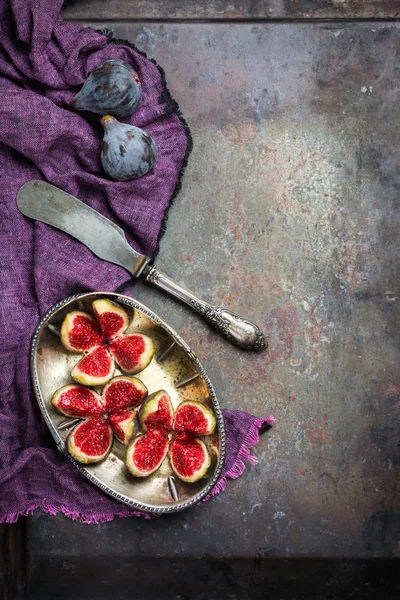 Herfst Herfst Oogst Concept Rijpe Sappige Violet Vijgen Een Donkere — Stockfoto