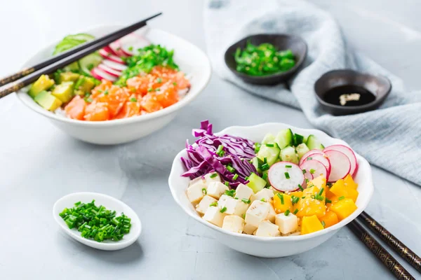 Comida Rápida Saludable Almuerzo Concepto Nutrición Tazón Fresco Salmón Tofu — Foto de Stock