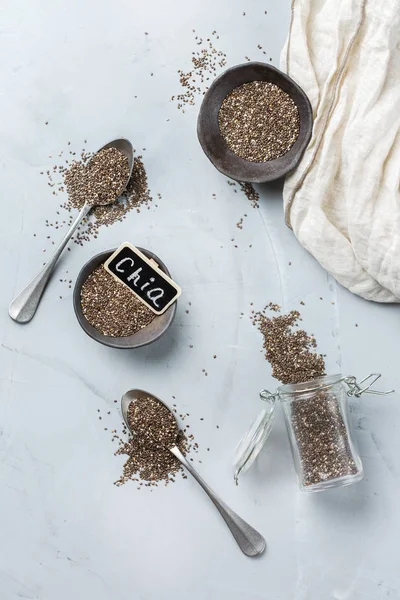 Bir kase organik sağlıklı Chia tohumları, Vegan superfood kavramı