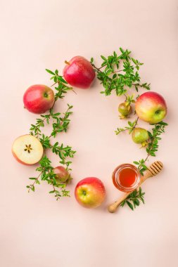 Rosh Hashana, Yahudi yeni yıl tatil konsepti, bal, elma, nar
