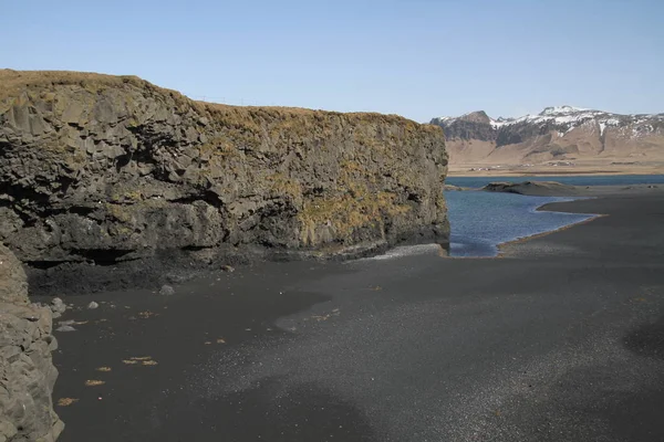 Чорний Пісок Пляжу Ісландії Dyrhlaey Reynisfjara Біч Скель Багатих Скелями — стокове фото