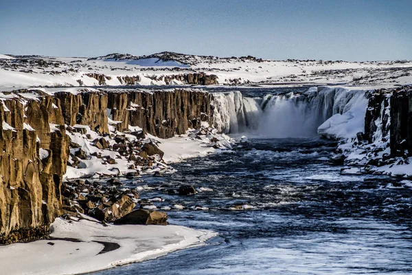 冰岛东北部 Vatnajkull 国家公园的 Dettifoss Detifoss 欧洲最强大的瀑布之一 冬季景观 — 图库照片